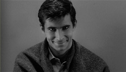 Anthony Perkins (Norman Bates), en Psicosis