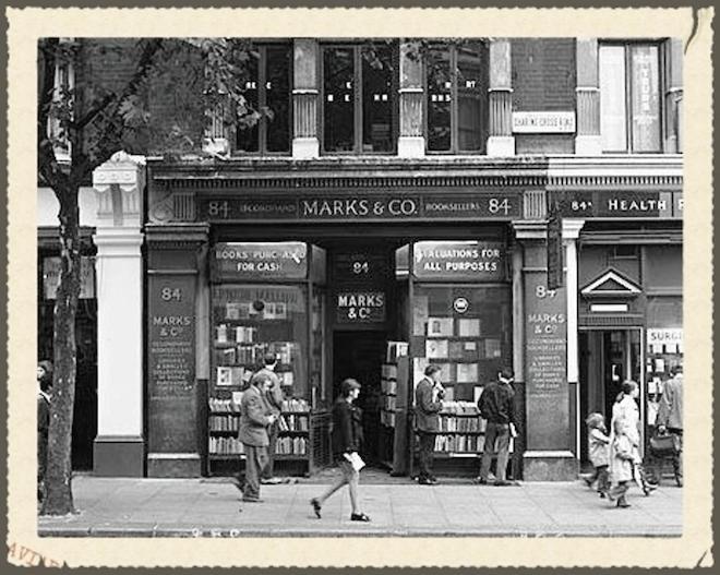 84,CharingCrossRoadFoto1