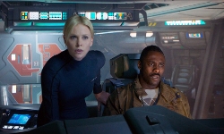 Charlize Theron e Idris Elba