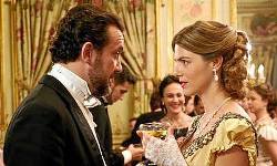 Watson y Elena (Manuela Velasco)