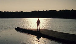 irrational man joaquin phoenix contraluz lago