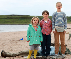 Los niños de Nuestro último verano en Escocia