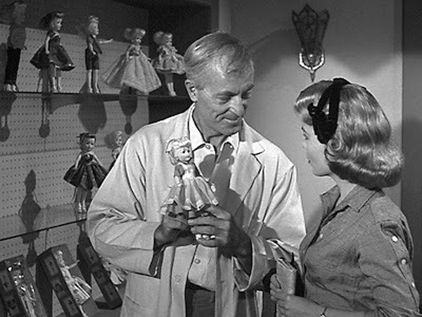 Mr. Franz y Sally en Ataque diabólico