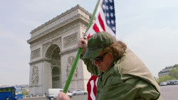 Michael Moore- Arco del triunfo