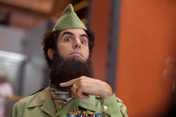 Sacha Baron Cohen es Aladeen