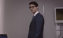 Matthew Goode en el laboratorio 