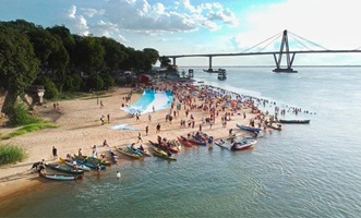 Argentina sangra por las barrancas del Río Paraná